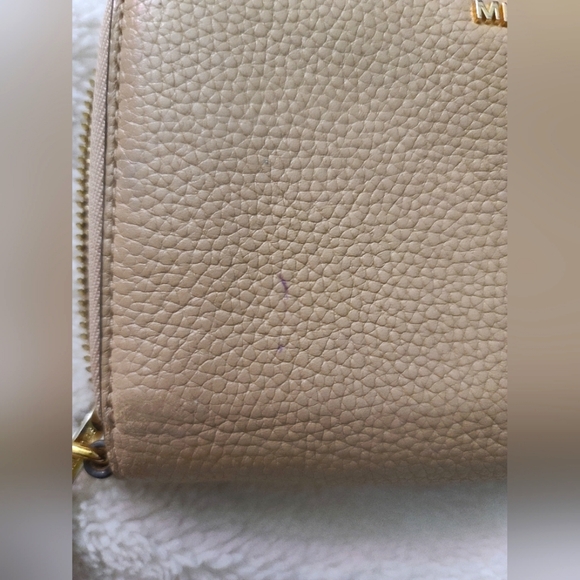 Michael Kors Wristlet Wallet - Picture 5 of 5